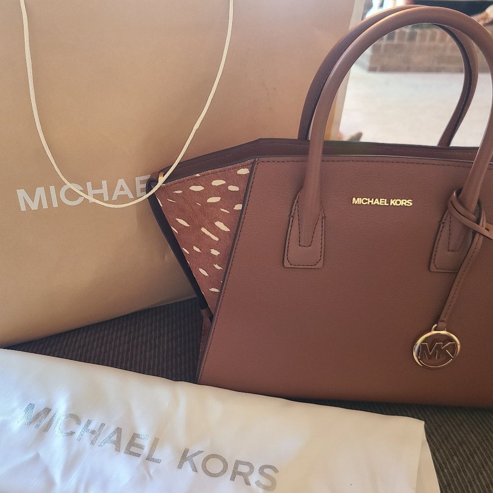 New with tags Michael Kors Purse - Picture 1 of 5